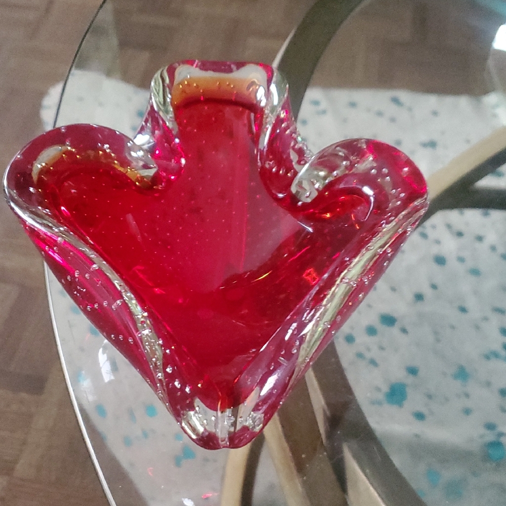 Red Glass Decorative Bowl